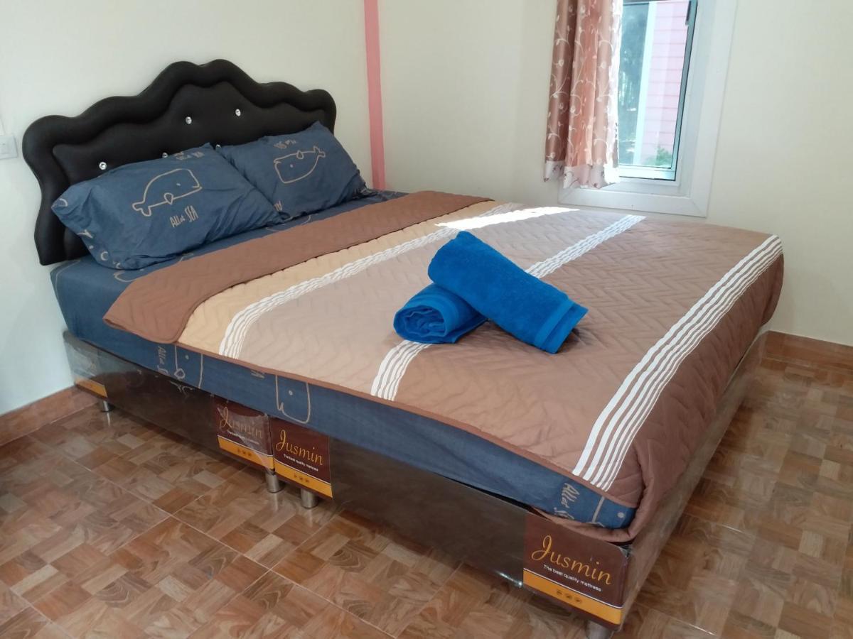 Hotel Baan Hin Sai Suay Nong Sarai Esterno foto